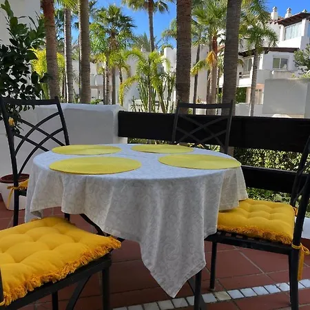 Cozy Apartments Near Puerto Banus Marbella Exterior photo