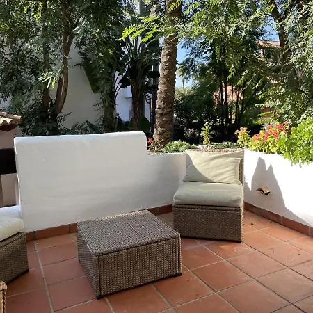 Cozy Apartments Near Puerto Banus Marbella Exterior photo