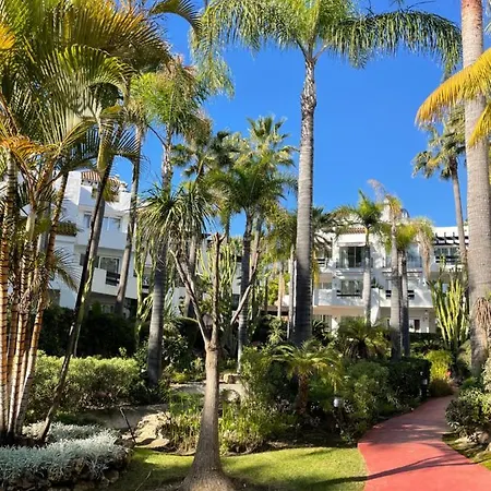 Cozy Apartments Near Puerto Banus Marbella Exterior photo